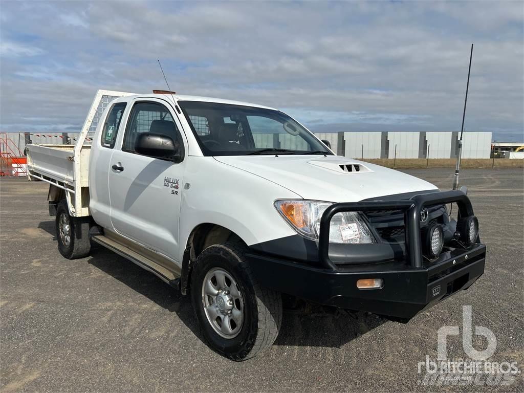 Toyota HILUX 픽업/드롭사이드