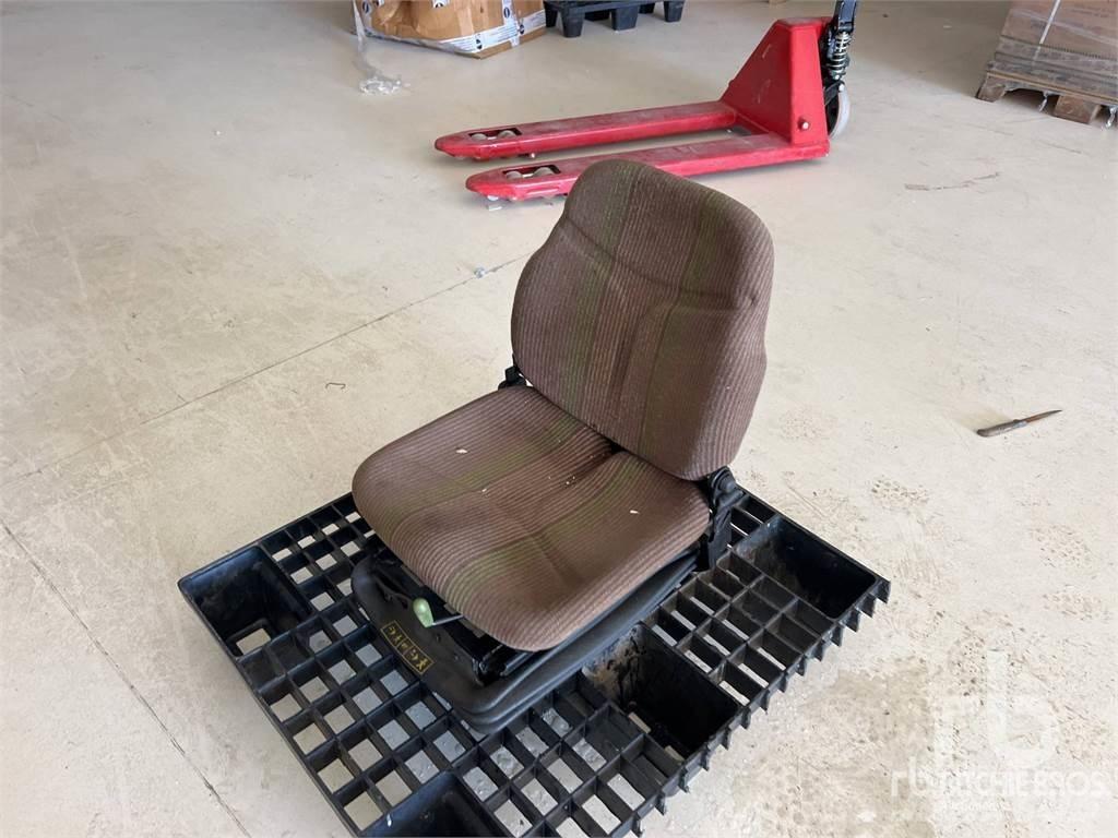  Tractor Seat 기타 트랙터 부속품