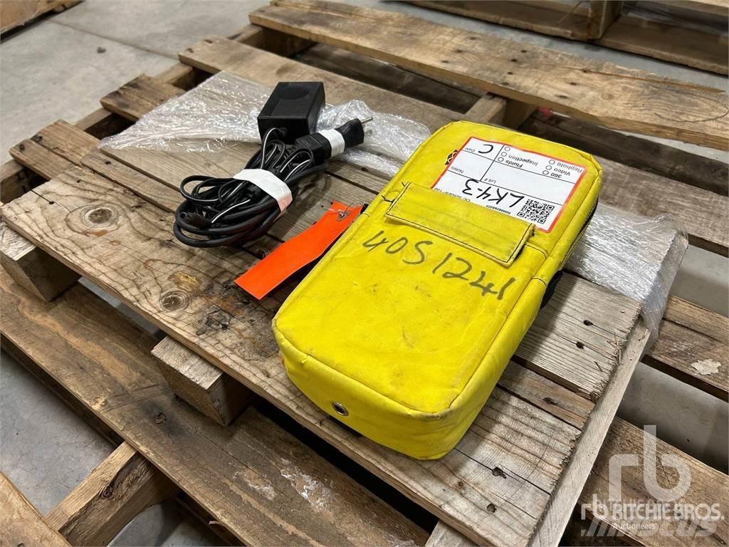 Trimble TSC3 파이프레이어 도저