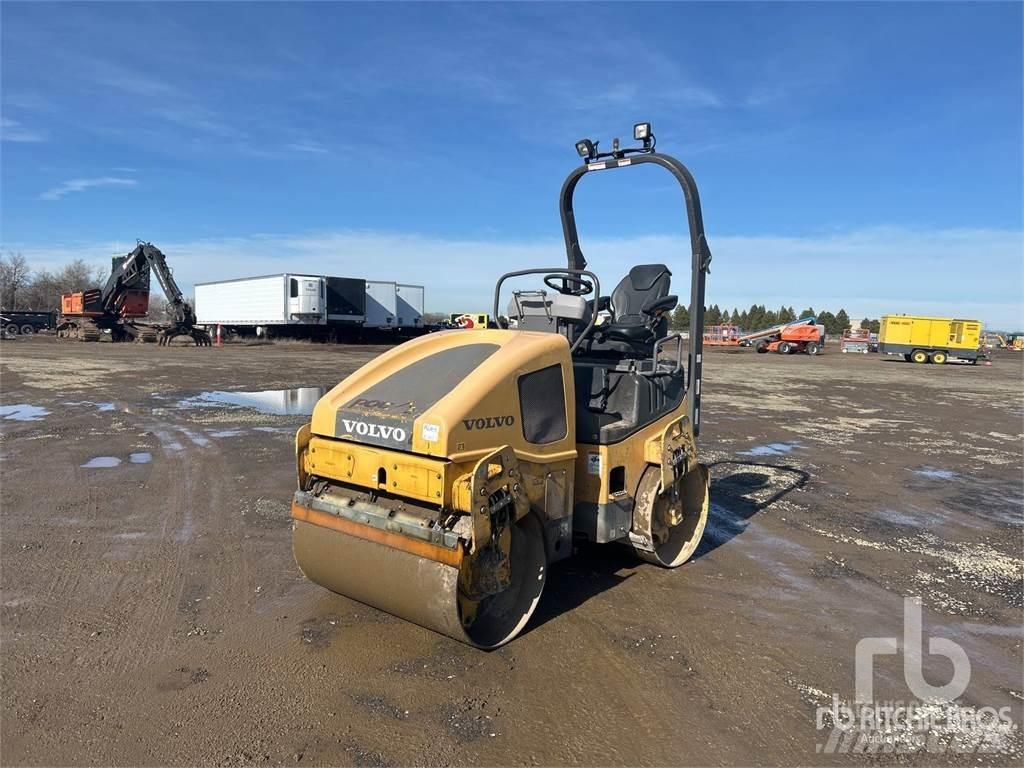 Volvo DD25B 트윈 드럼 롤러