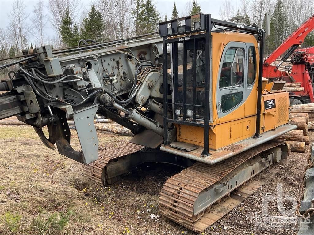 Volvo EC210B 가지치기 장비