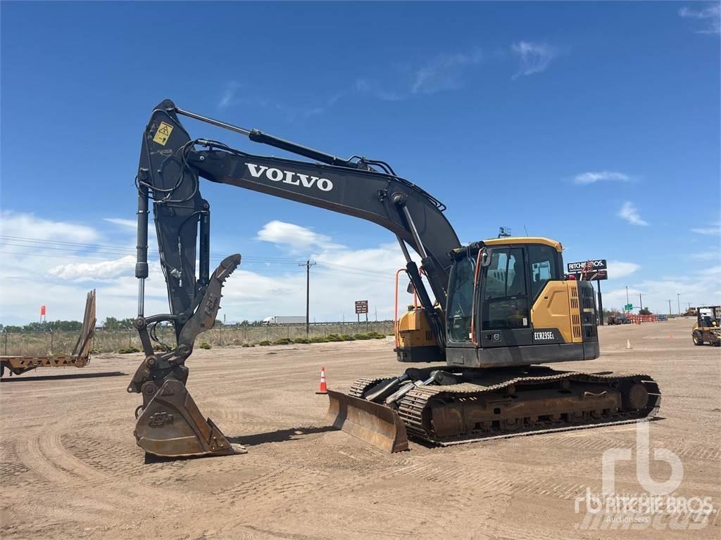 Volvo ECR235EL 대형 굴삭기 29톤 이상