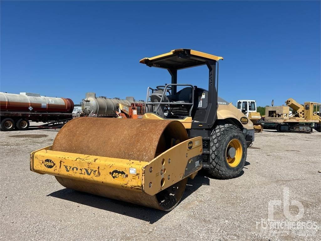Volvo SD115 토양 다짐기