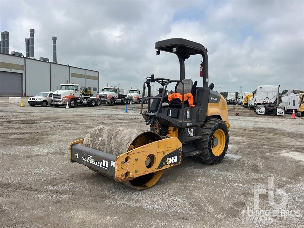 Volvo SD45B 트윈 드럼 롤러