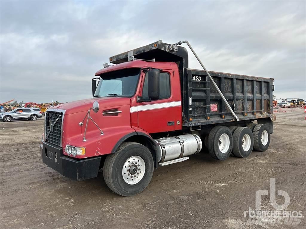 Volvo VHD 덤프 트럭