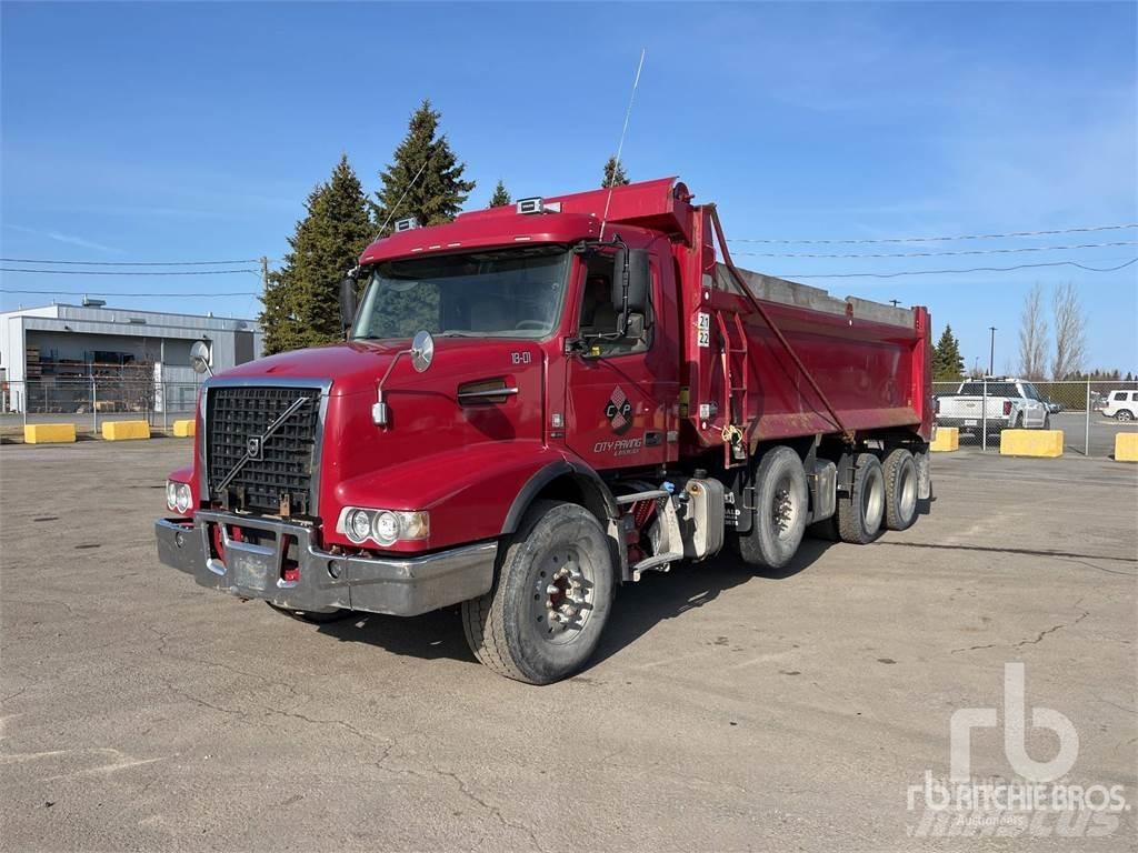 Volvo VHD84B300 덤프 트럭
