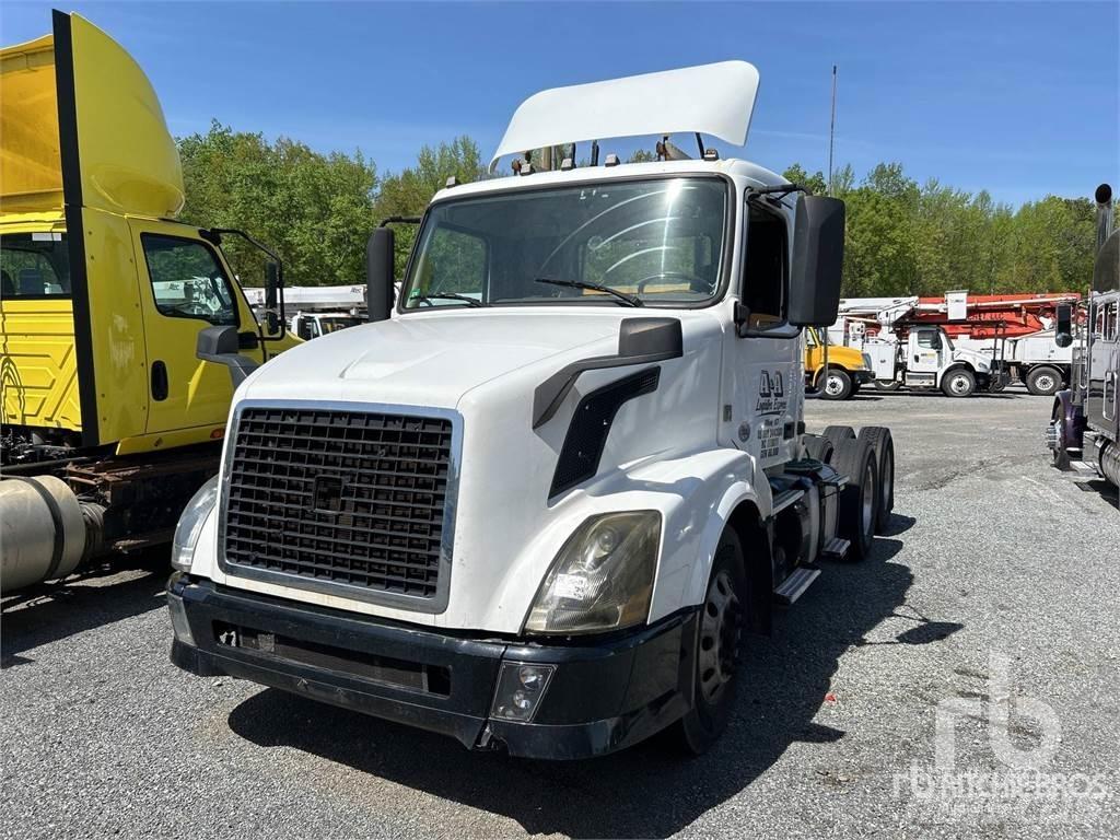 Volvo VNL 트랙터 유닛