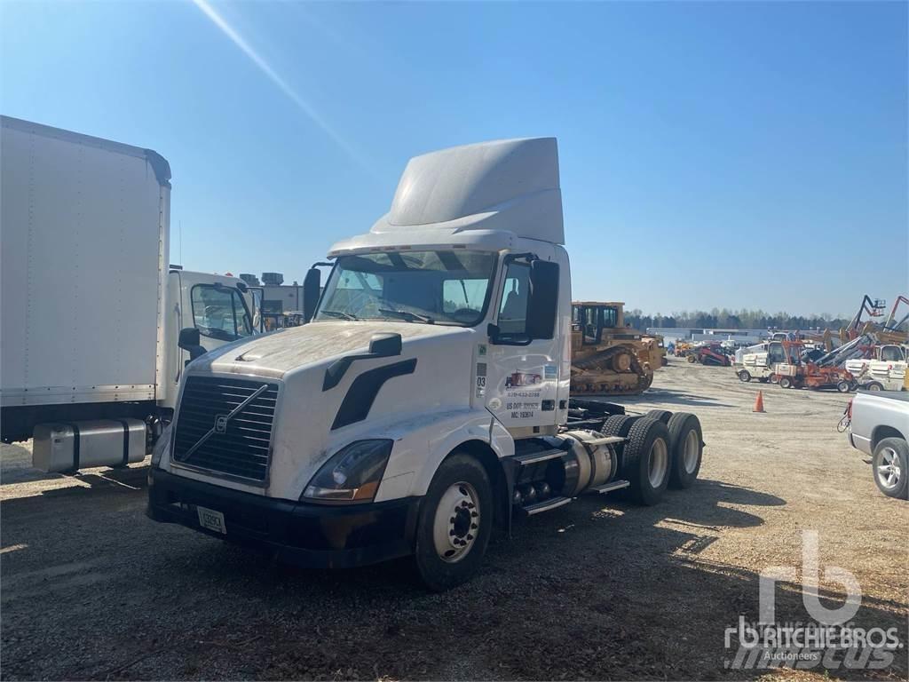 Volvo VNL 트랙터 유닛