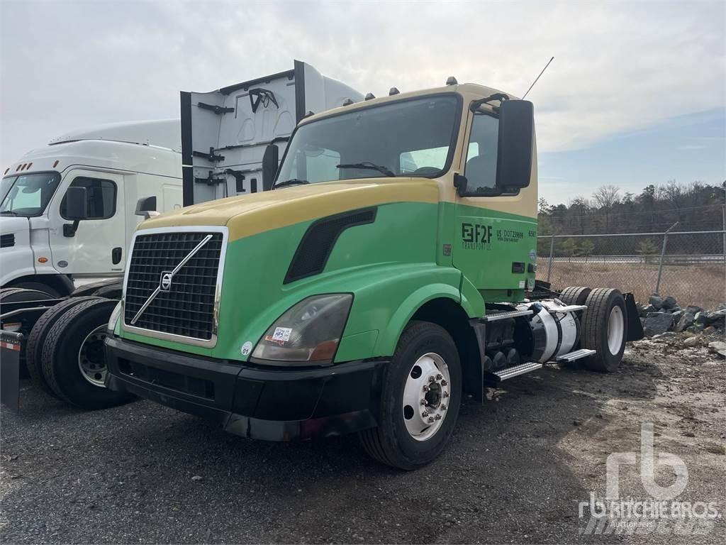 Volvo VNL 트랙터 유닛