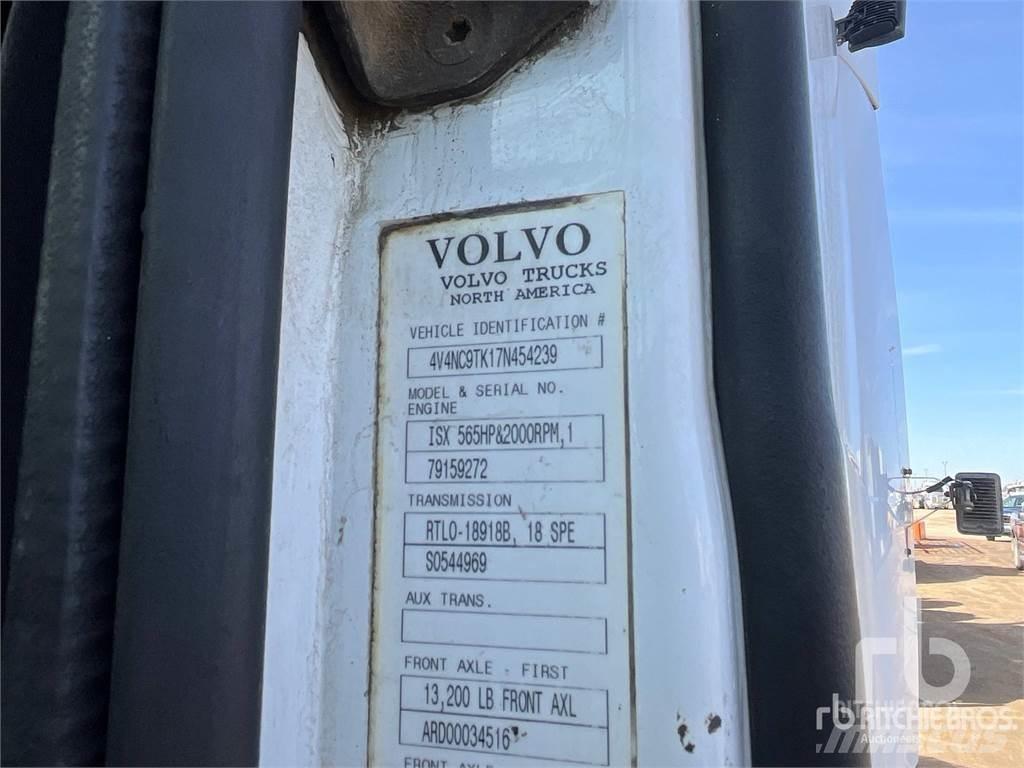 Volvo VNL 트랙터 유닛