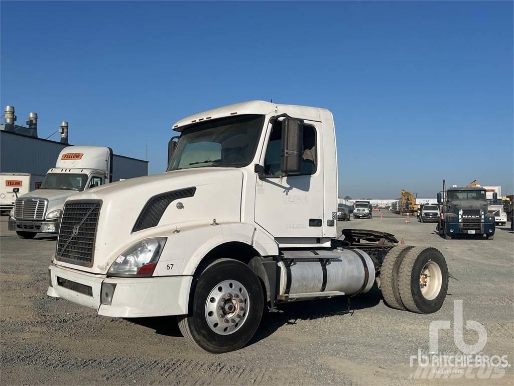 Volvo VNL 트랙터 유닛