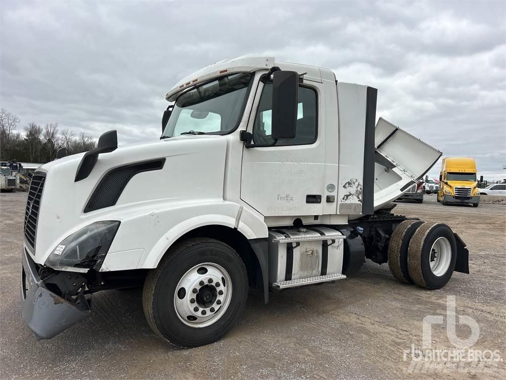 Volvo VNL 트랙터 유닛