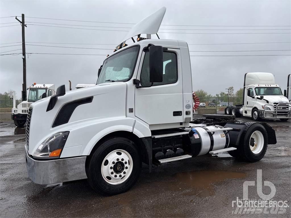 Volvo VNL 트랙터 유닛