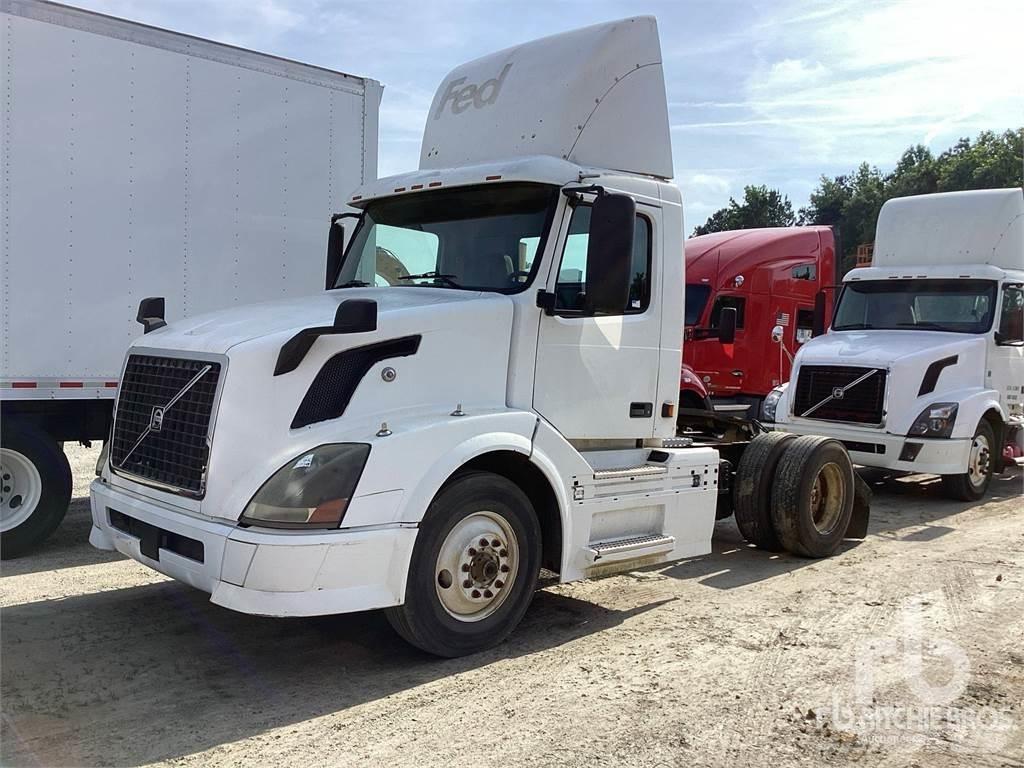 Volvo VNL 트랙터 유닛