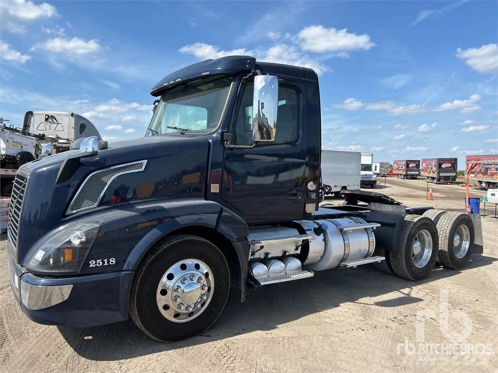 Volvo VNL300 트랙터 유닛