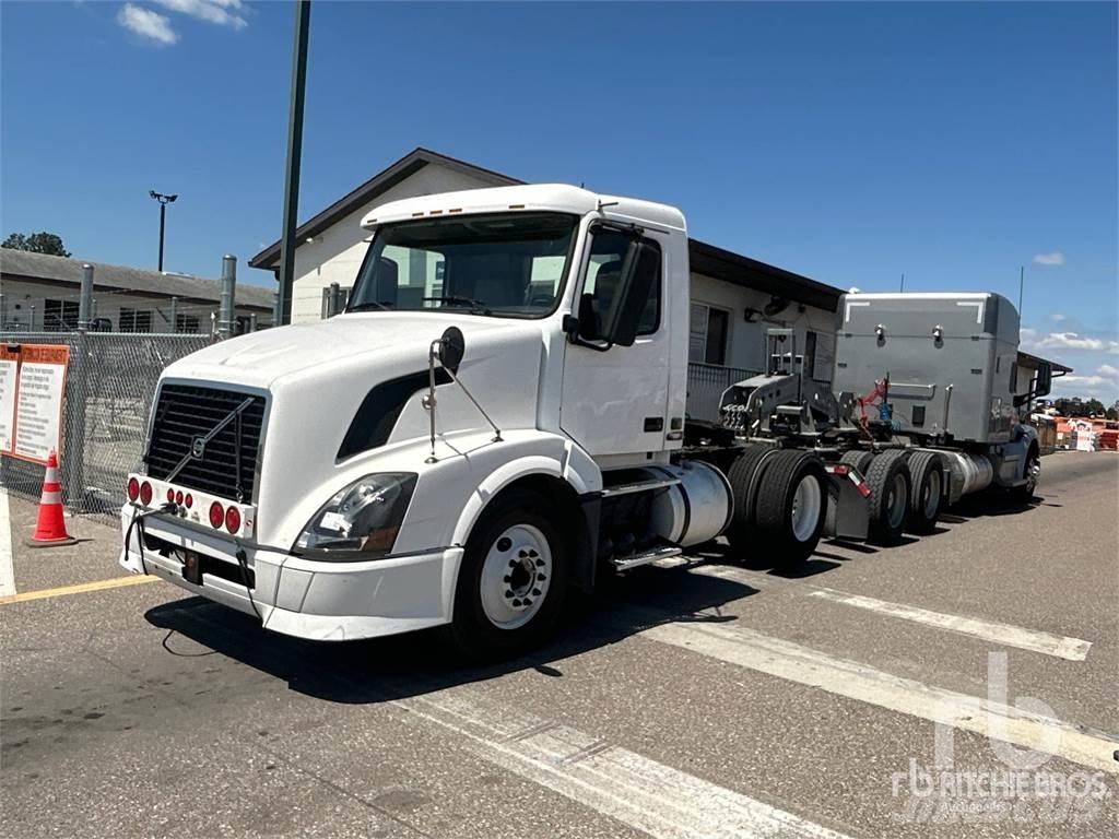 Volvo VNL300 트랙터 유닛