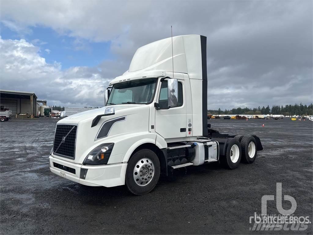 Volvo VNL300 트랙터 유닛