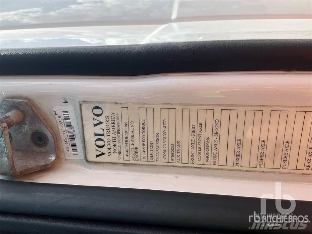 Volvo VNL64 트랙터 유닛