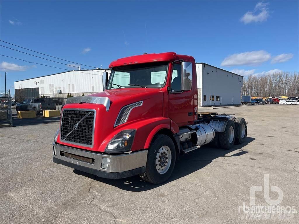 Volvo VNL64T 트랙터 유닛