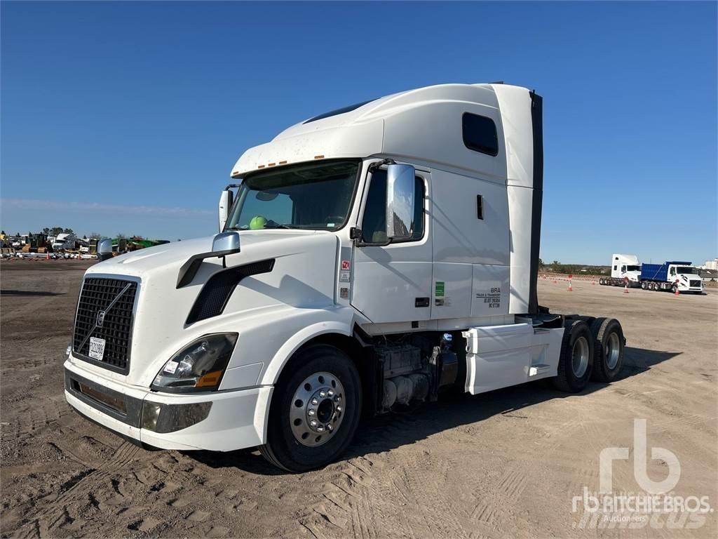 Volvo VNL670 트랙터 유닛