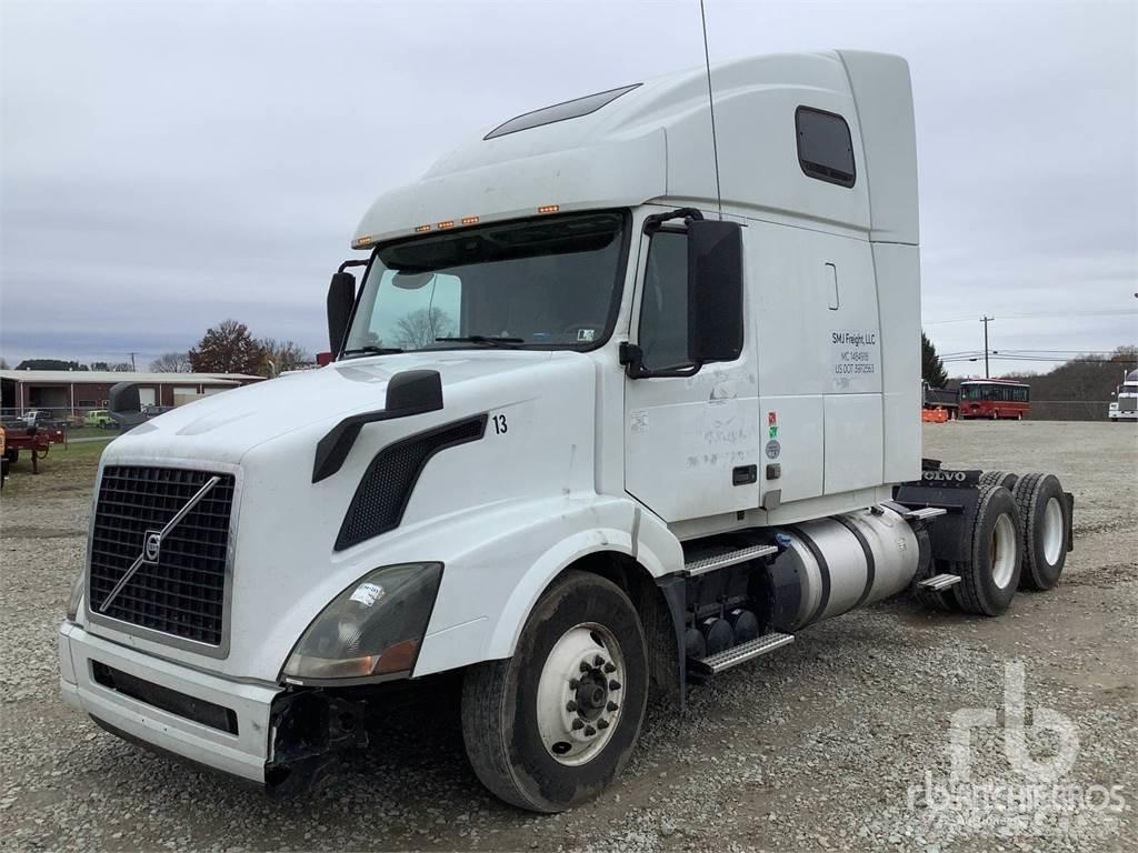 Volvo VNL670 트랙터 유닛