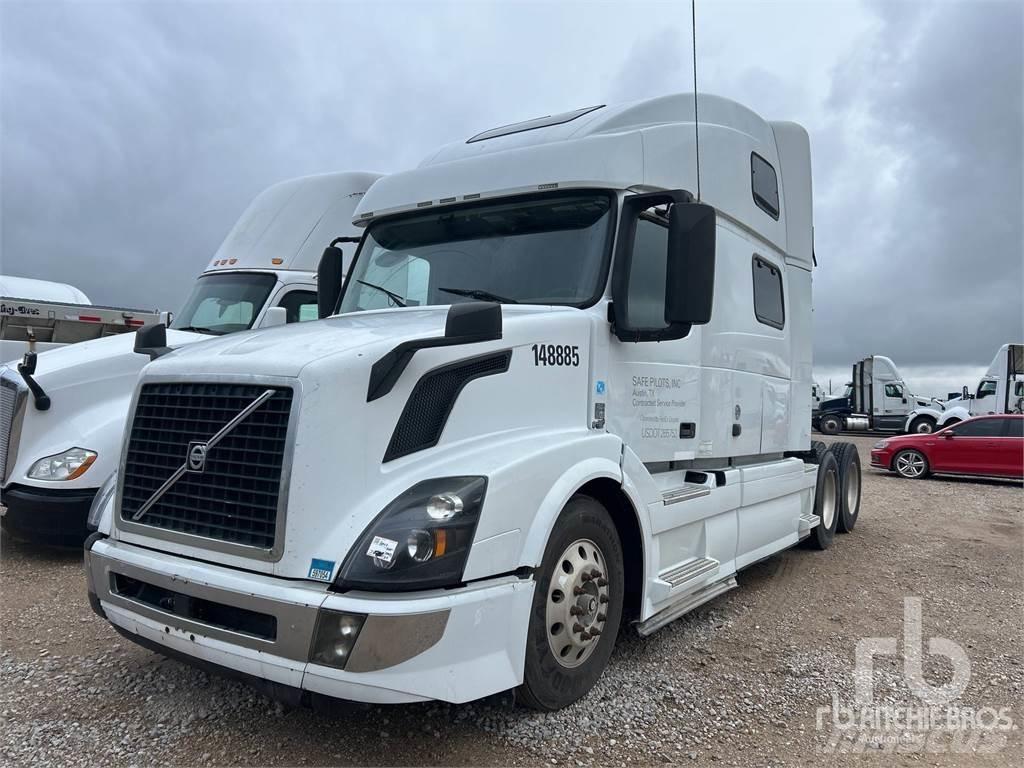 Volvo VNL670 트랙터 유닛