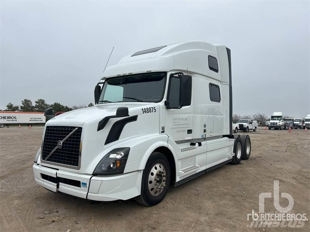 Volvo VNL670 트랙터 유닛
