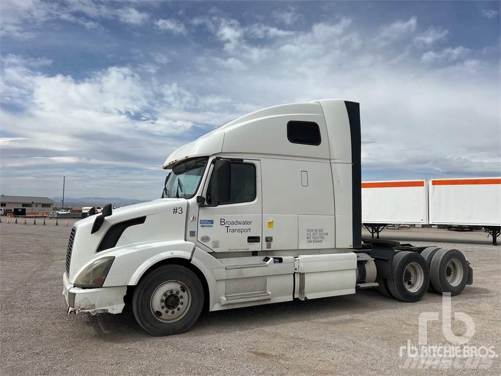 Volvo VNL670 트랙터 유닛