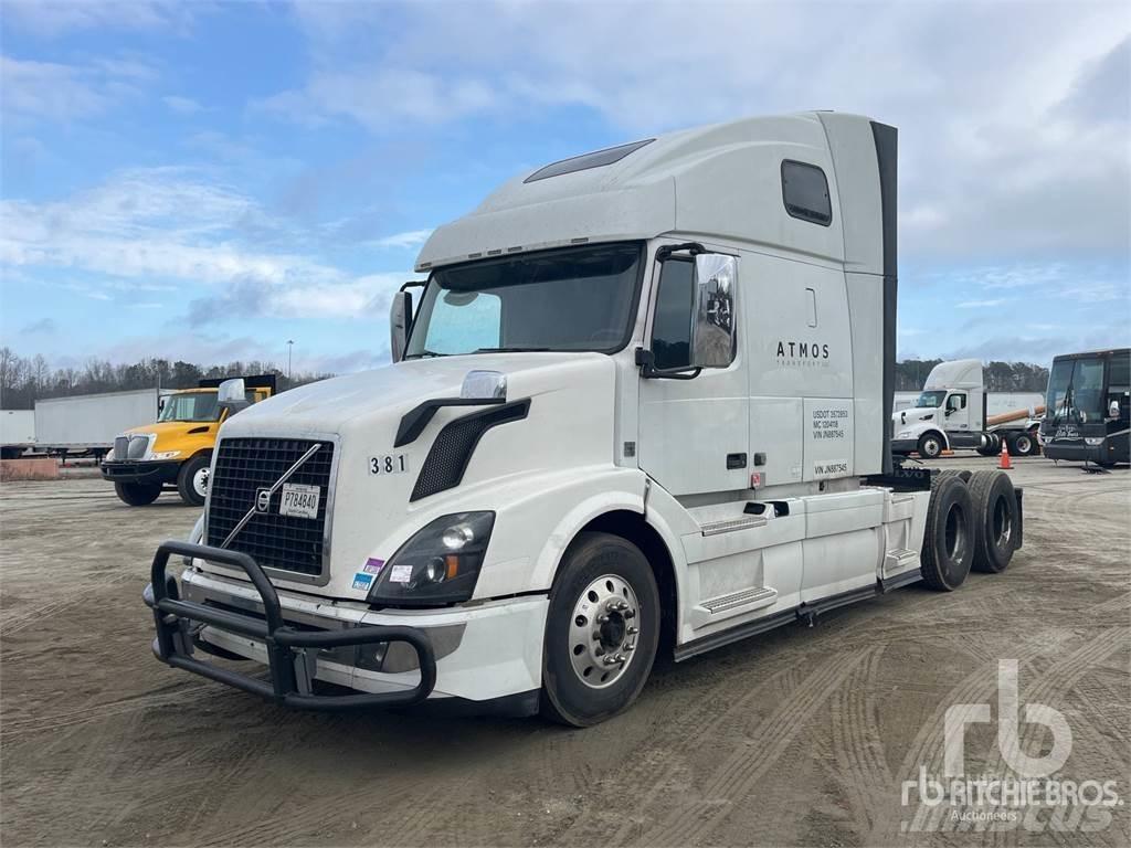 Volvo VNL670 트랙터 유닛