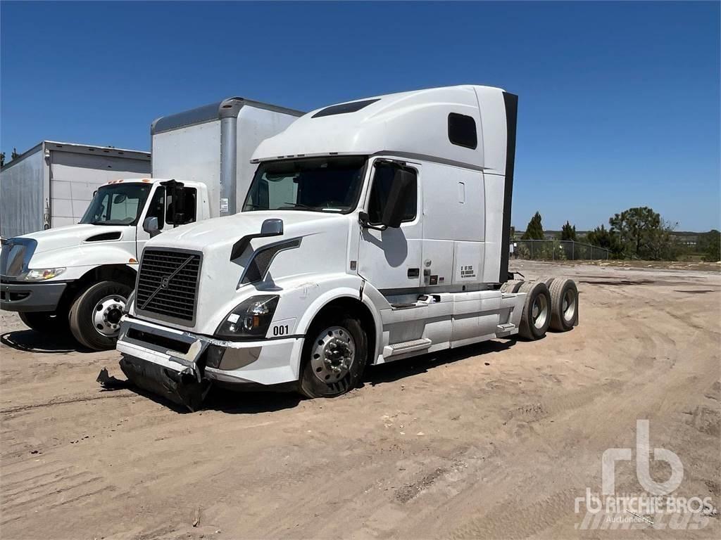 Volvo VNL670 트랙터 유닛