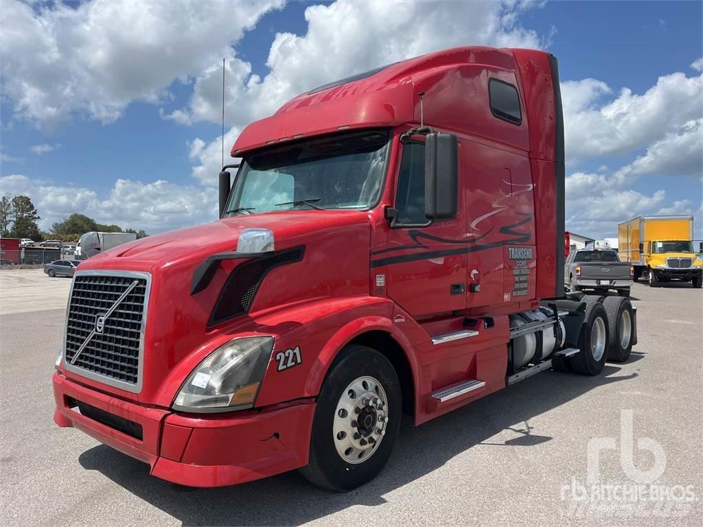 Volvo VNL670 트랙터 유닛