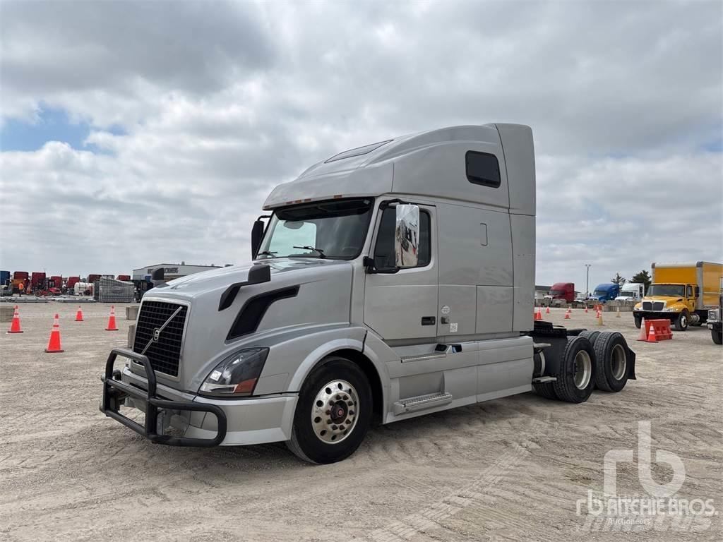 Volvo VNL670 트랙터 유닛