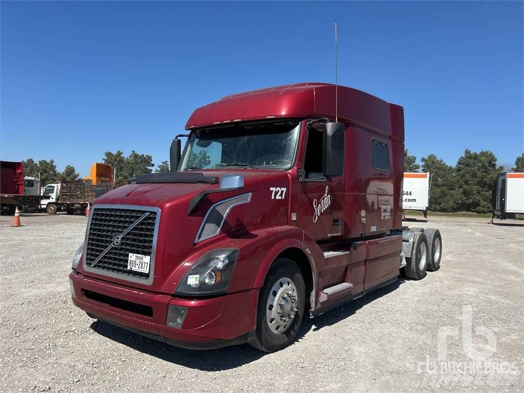 Volvo VNL740 트랙터 유닛