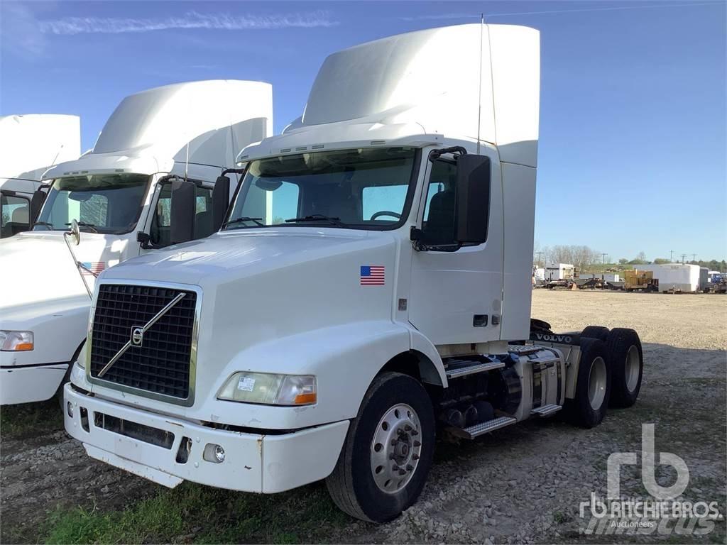 Volvo VNM 트랙터 유닛