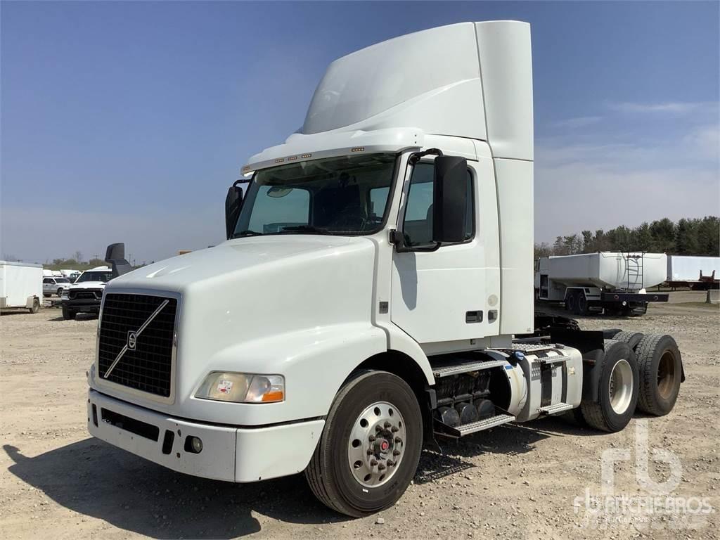 Volvo VNM 트랙터 유닛