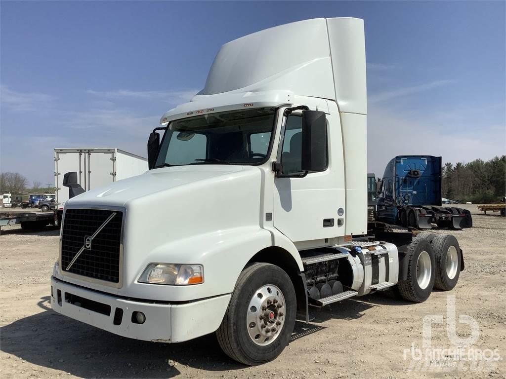 Volvo VNM 트랙터 유닛