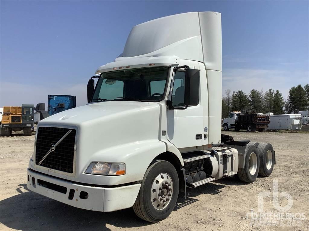 Volvo VNM 트랙터 유닛