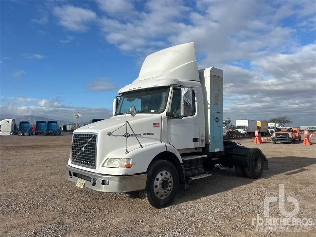 Volvo VNM 트랙터 유닛