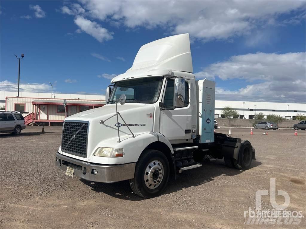 Volvo VNM 트랙터 유닛