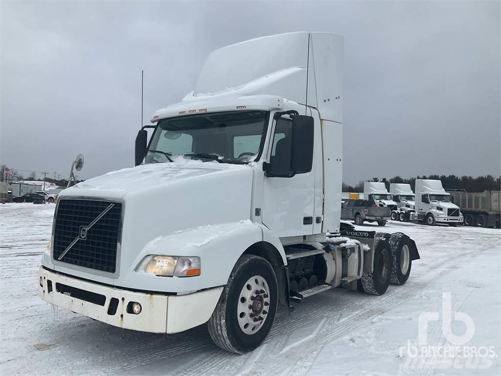 Volvo VNM 트랙터 유닛