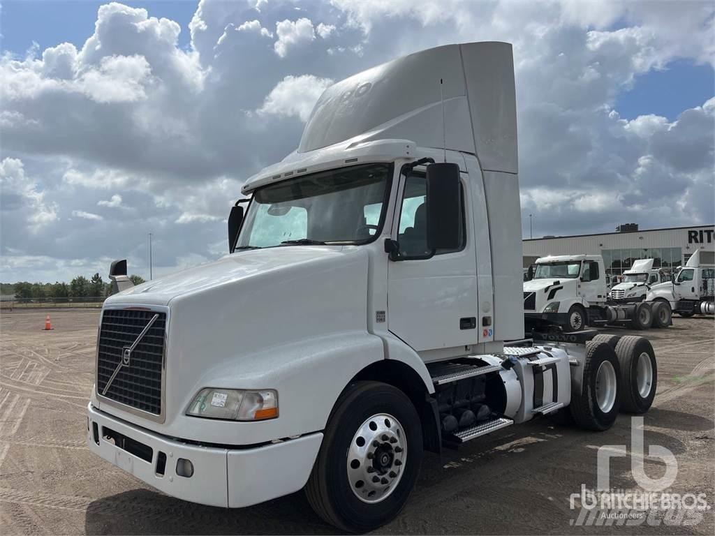 Volvo VNM200 트랙터 유닛