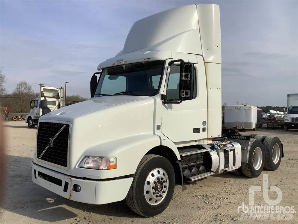 Volvo VNM200 트랙터 유닛