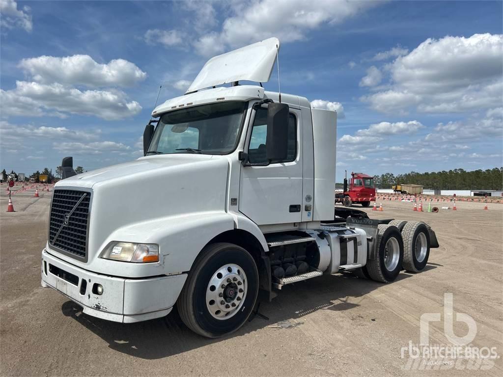 Volvo VNM200 트랙터 유닛
