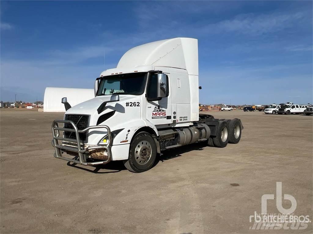 Volvo VNR 트랙터 유닛
