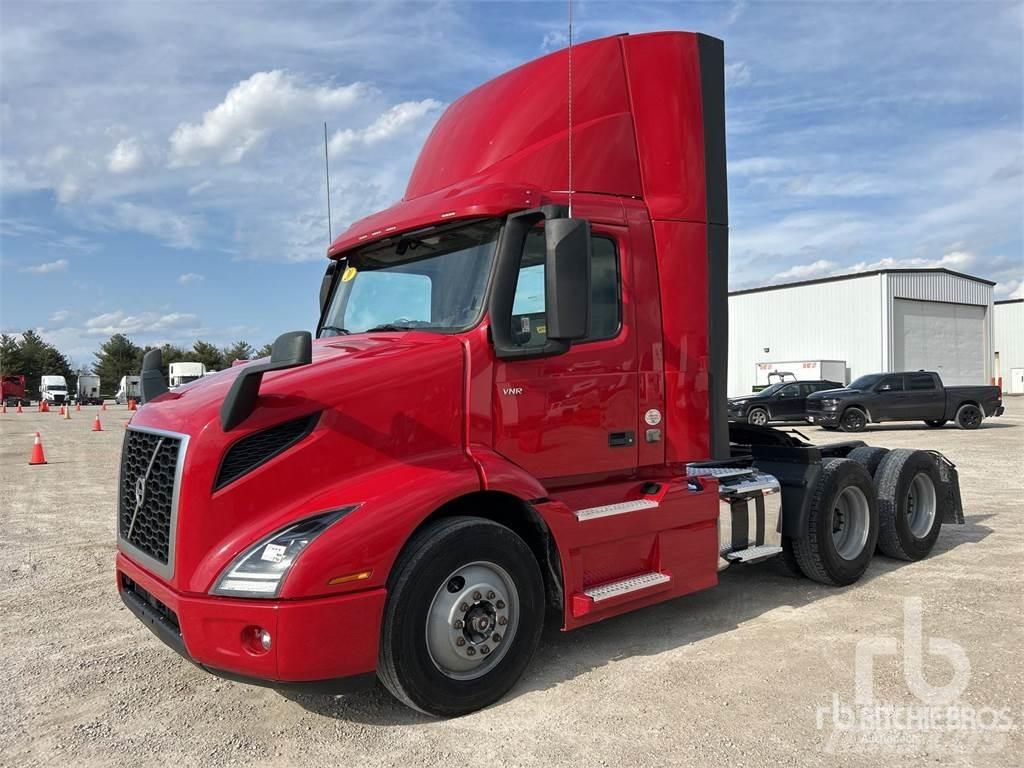 Volvo VNR 트랙터 유닛