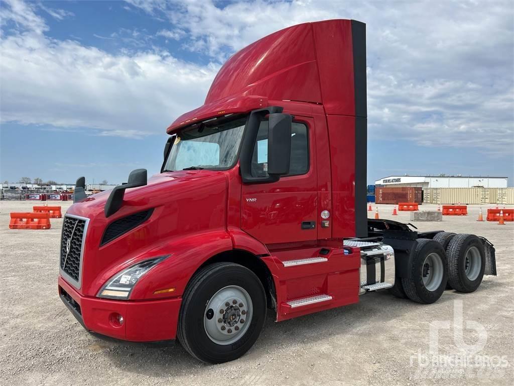 Volvo VNR 트랙터 유닛