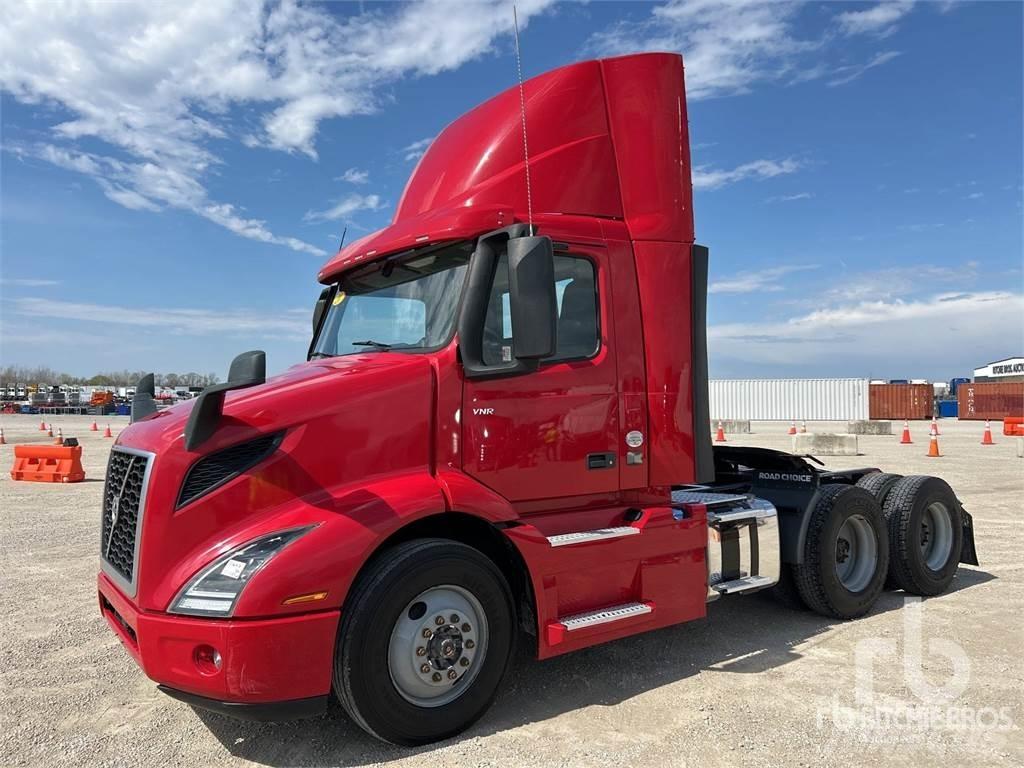 Volvo VNR 트랙터 유닛