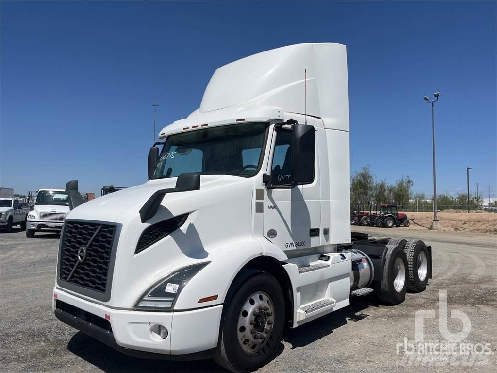 Volvo VNR300 트랙터 유닛