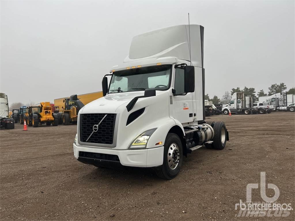 Volvo VNR42300 트랙터 유닛