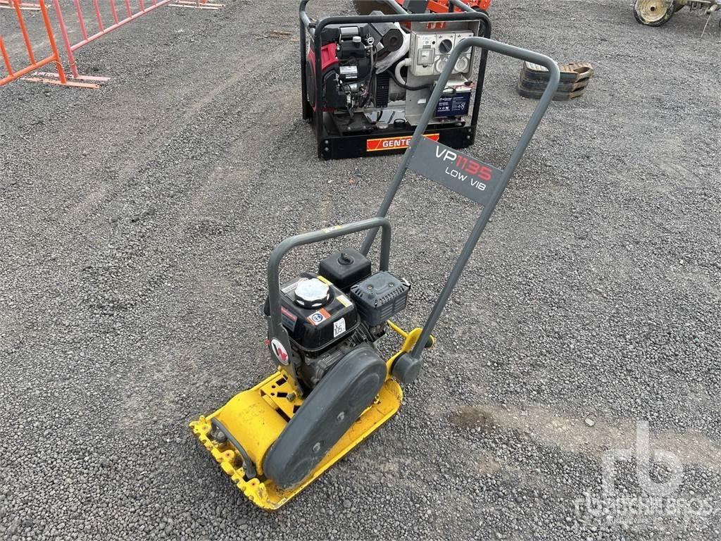 Wacker VP1135 진동롤러